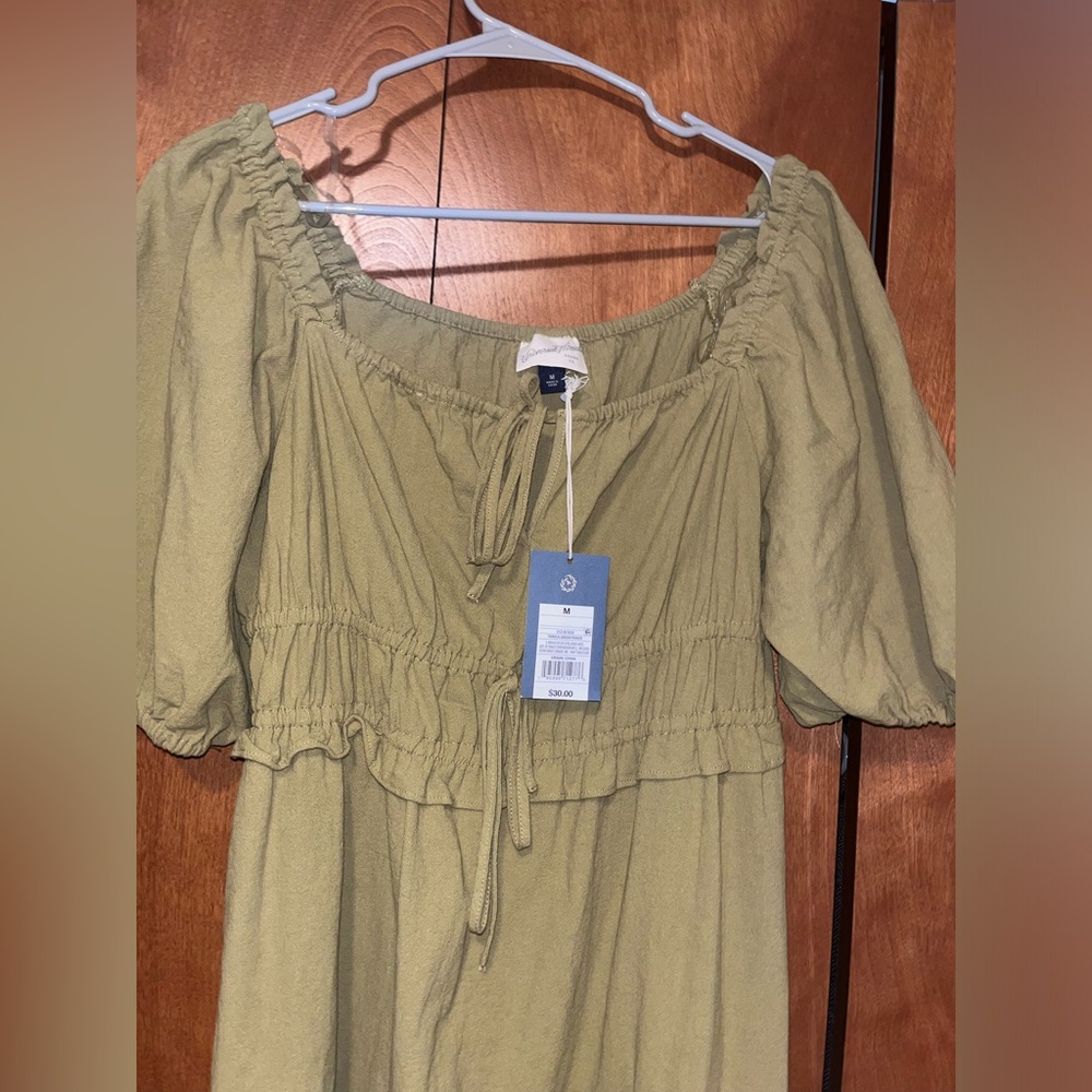 Universal Threads Dress - Picture 3 of 5